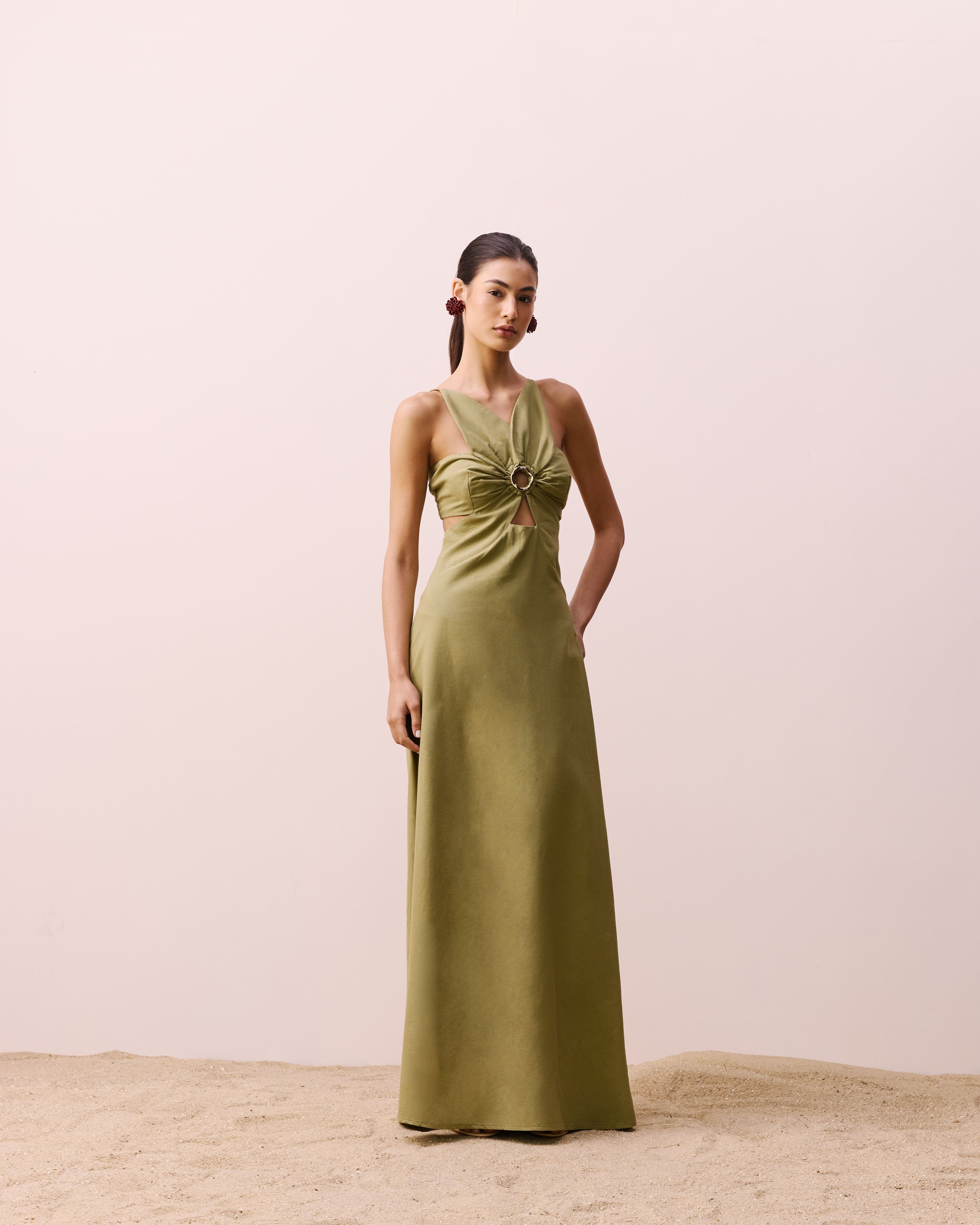 VESTIDO LARGO LISO FLOR VERDE