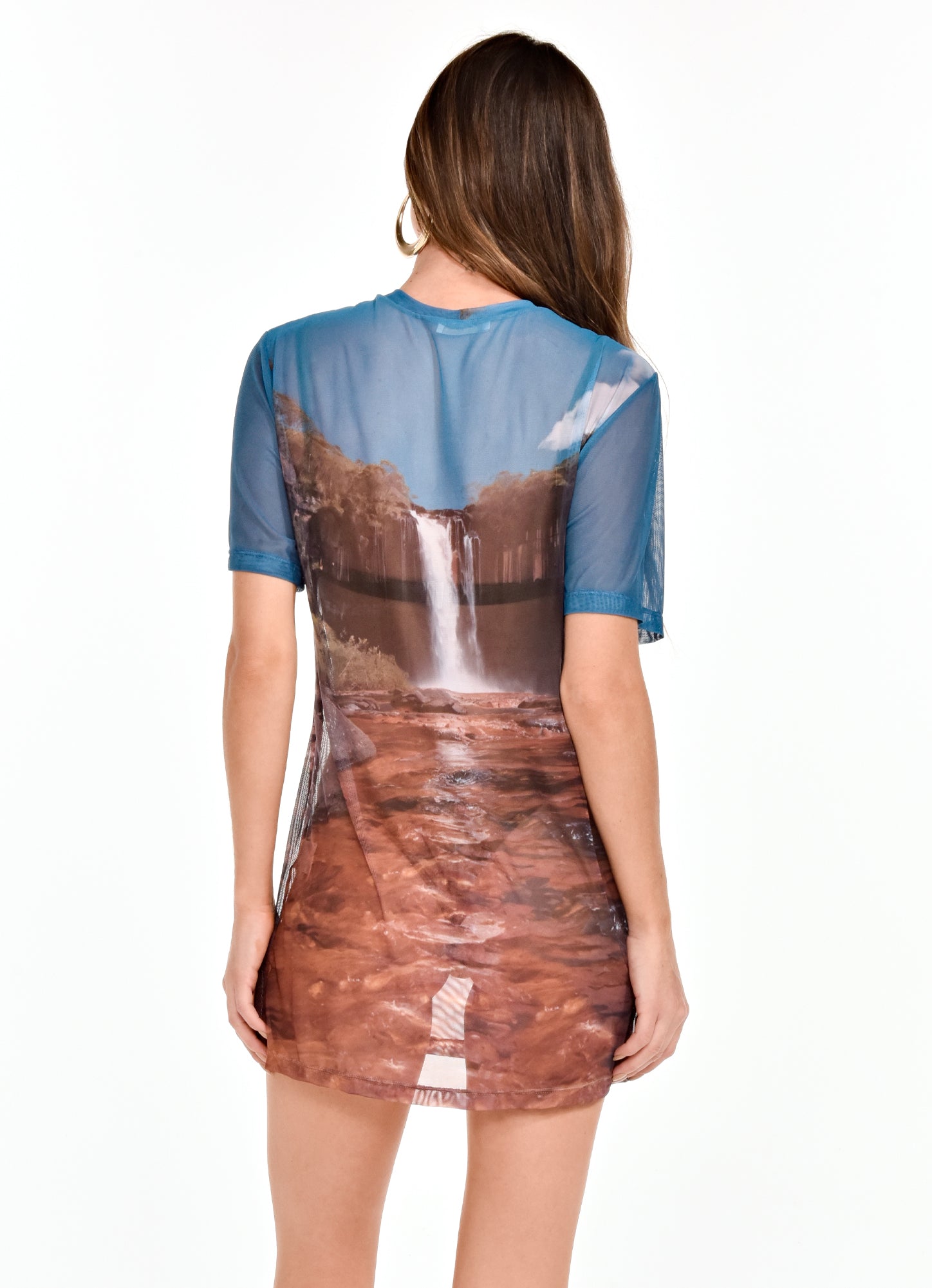 CAMISETA/VESTIDO ALICIA CACHOEIRA