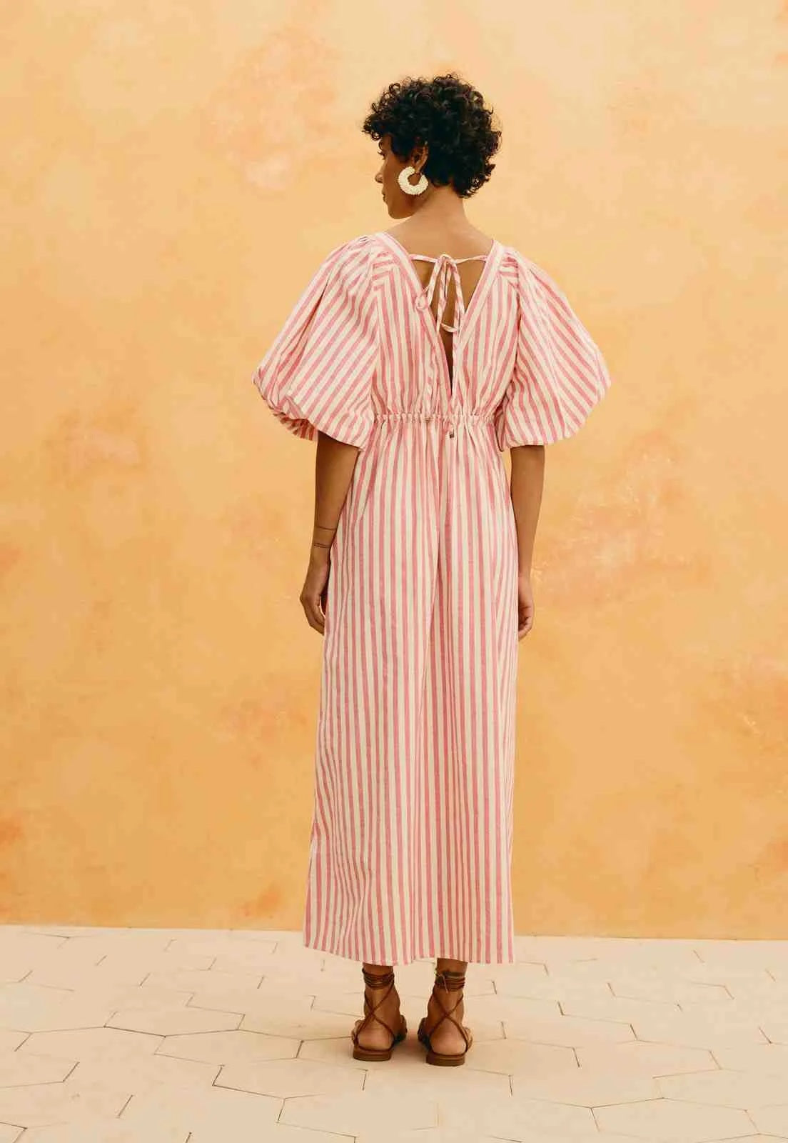 VESTIDO MIDI BORDADO LANGOSTA